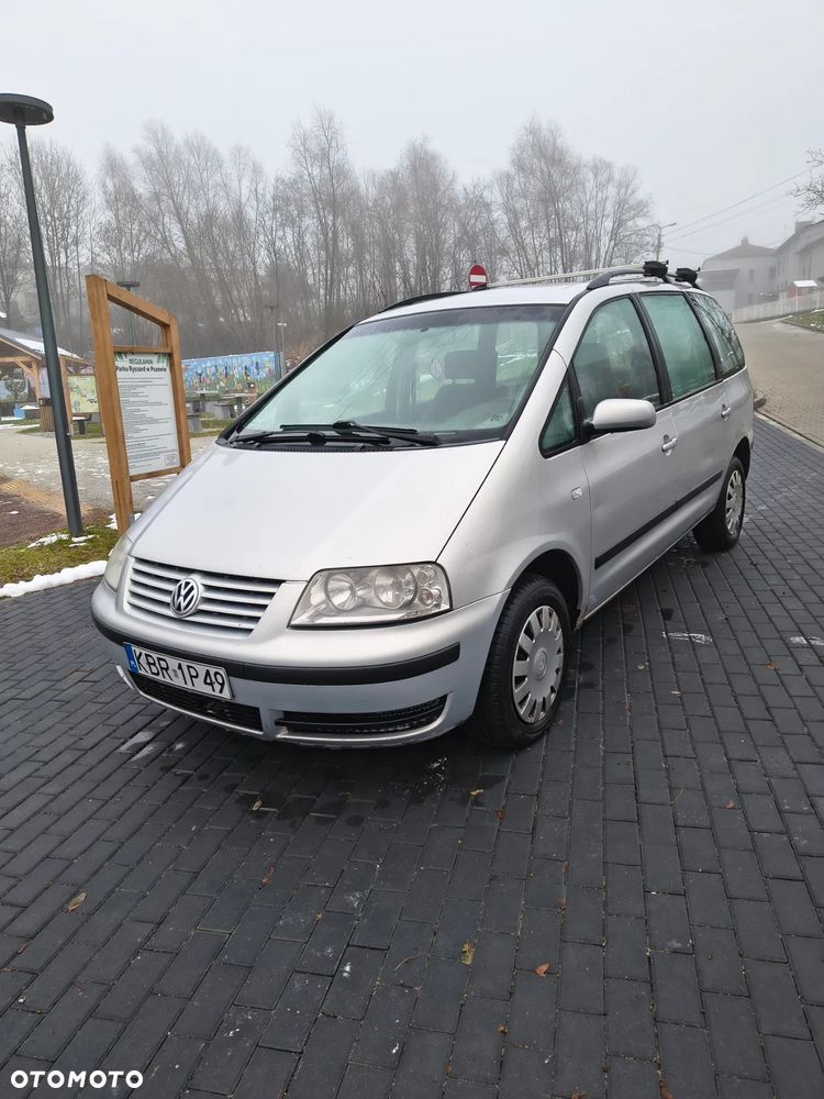 Volkswagen Sharan 1.9 TDI Highline - 2