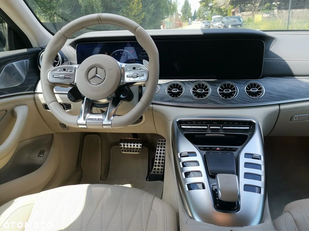 Mercedes-Benz AMG GT 43 4-Matic+ - 22