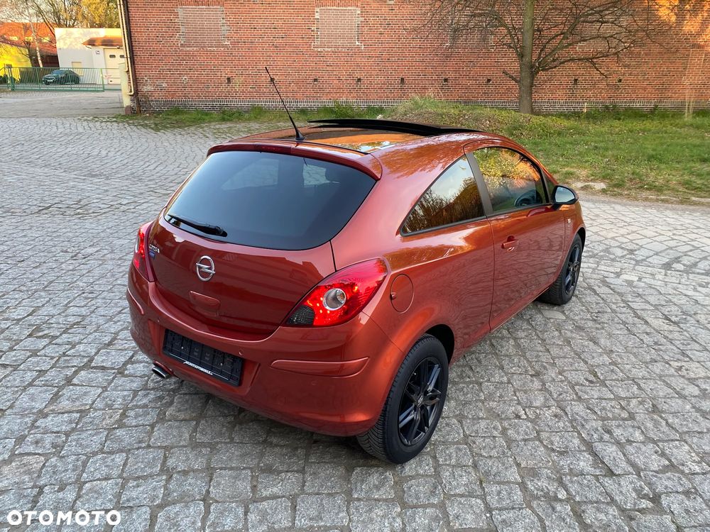 Opel Corsa 1.4 16V Satellite - 10