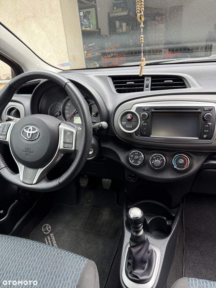 Toyota Yaris 1.33 Dynamic - 12