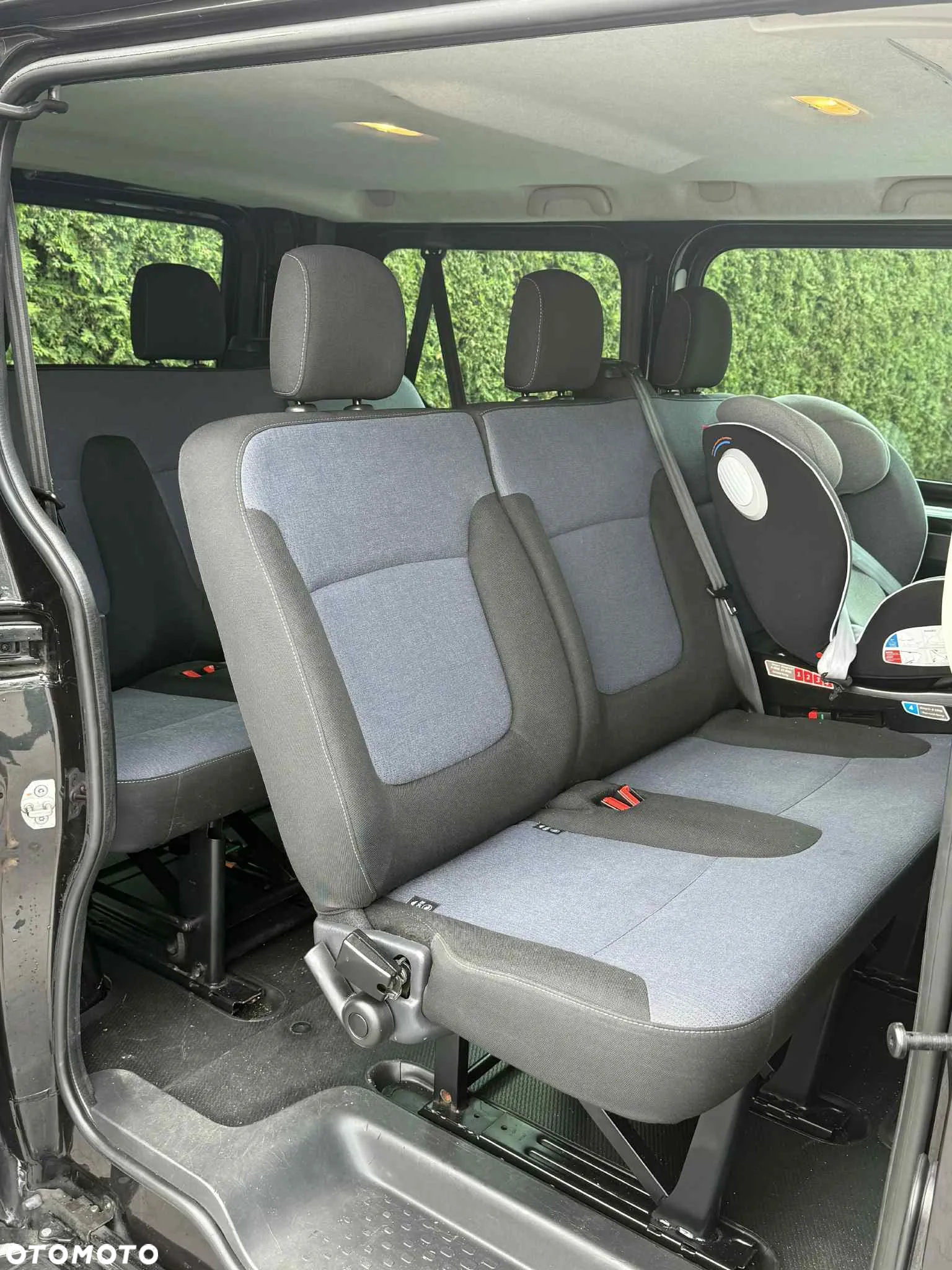 Opel Vivaro L1H1 2,9t Elegance - 12