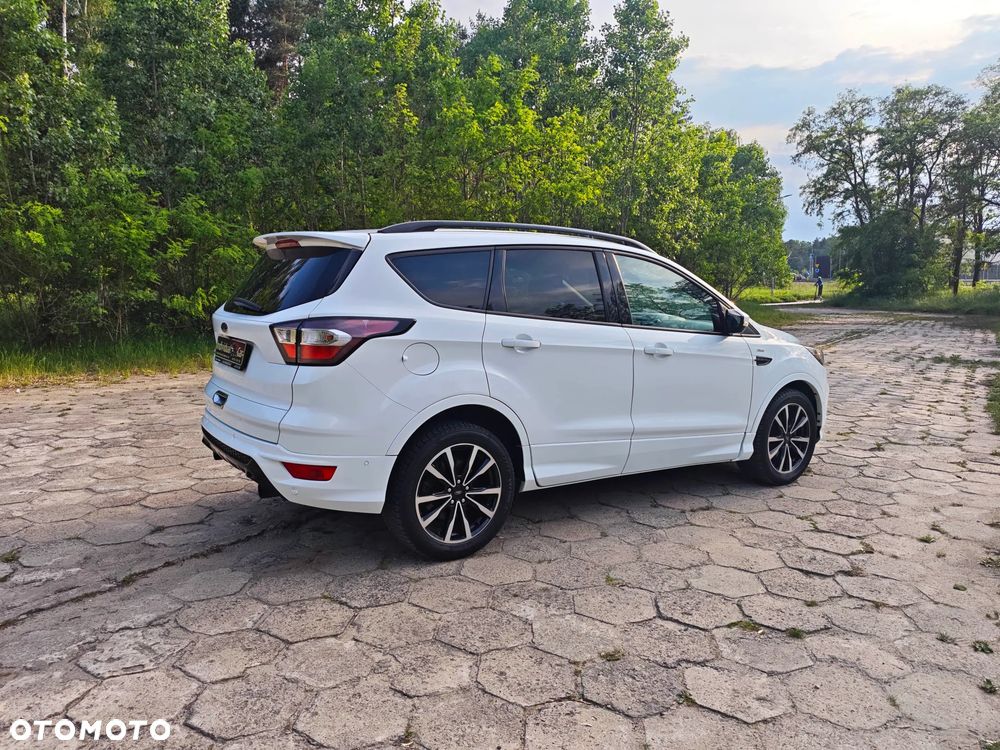 Ford Kuga - 17