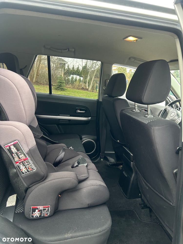 Suzuki Grand Vitara 1.9 DDiS Comfort DPF - 10