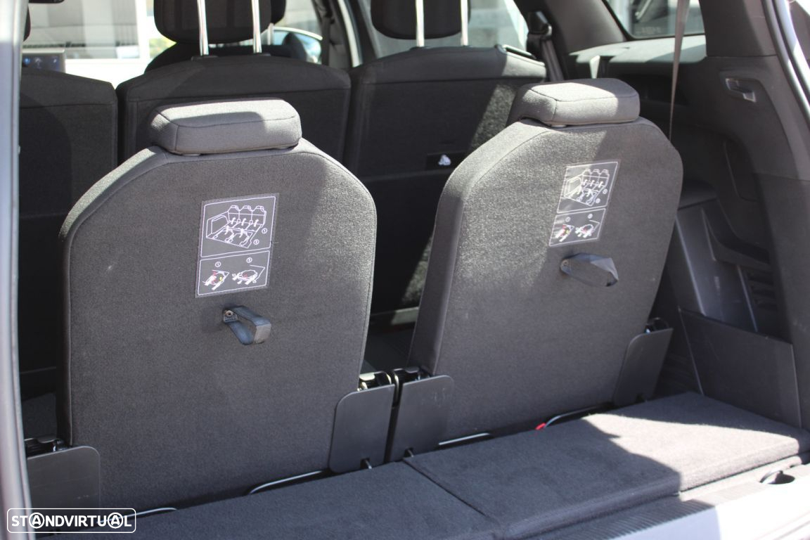 Peugeot 5008 1.2 PureTech Allure Pack EAT8 - 15