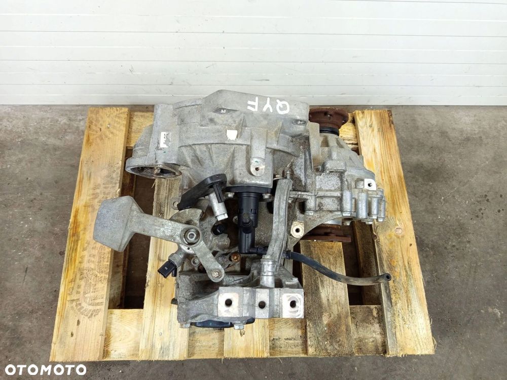 MANUALNA SKRZYNIA BIEGÓW QYF VW CADDY IV 2K5 2.0 TDI - 5