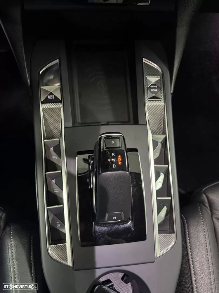 DS DS3 Crossback 1.2 PureTech Grand Chic EAT8 - 21