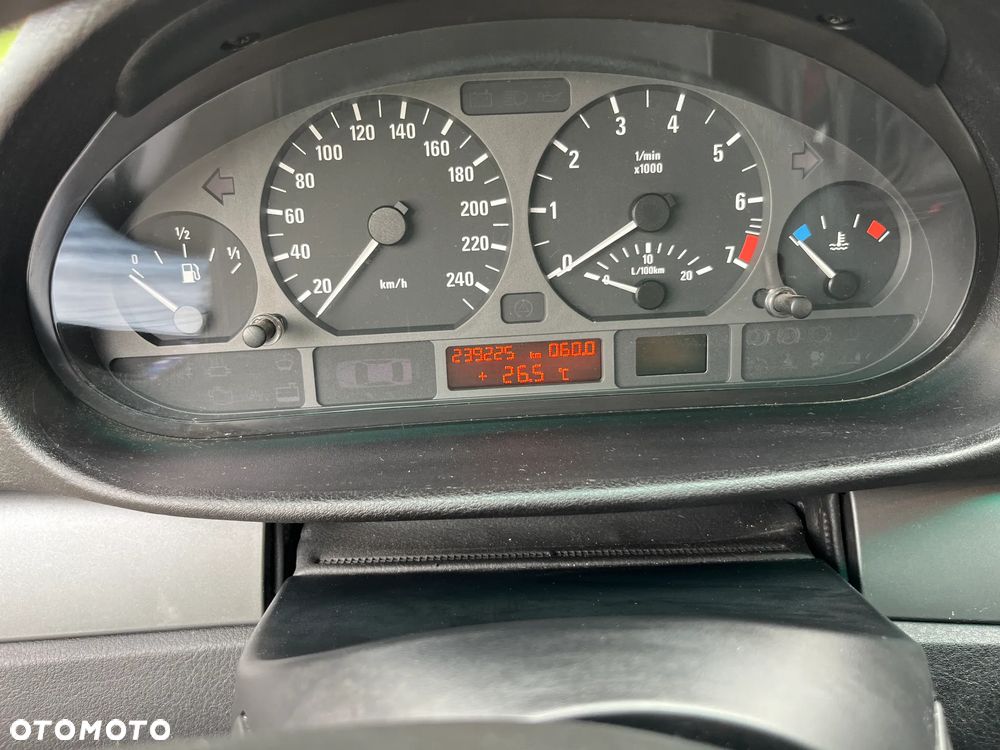 BMW Seria 3 - 15