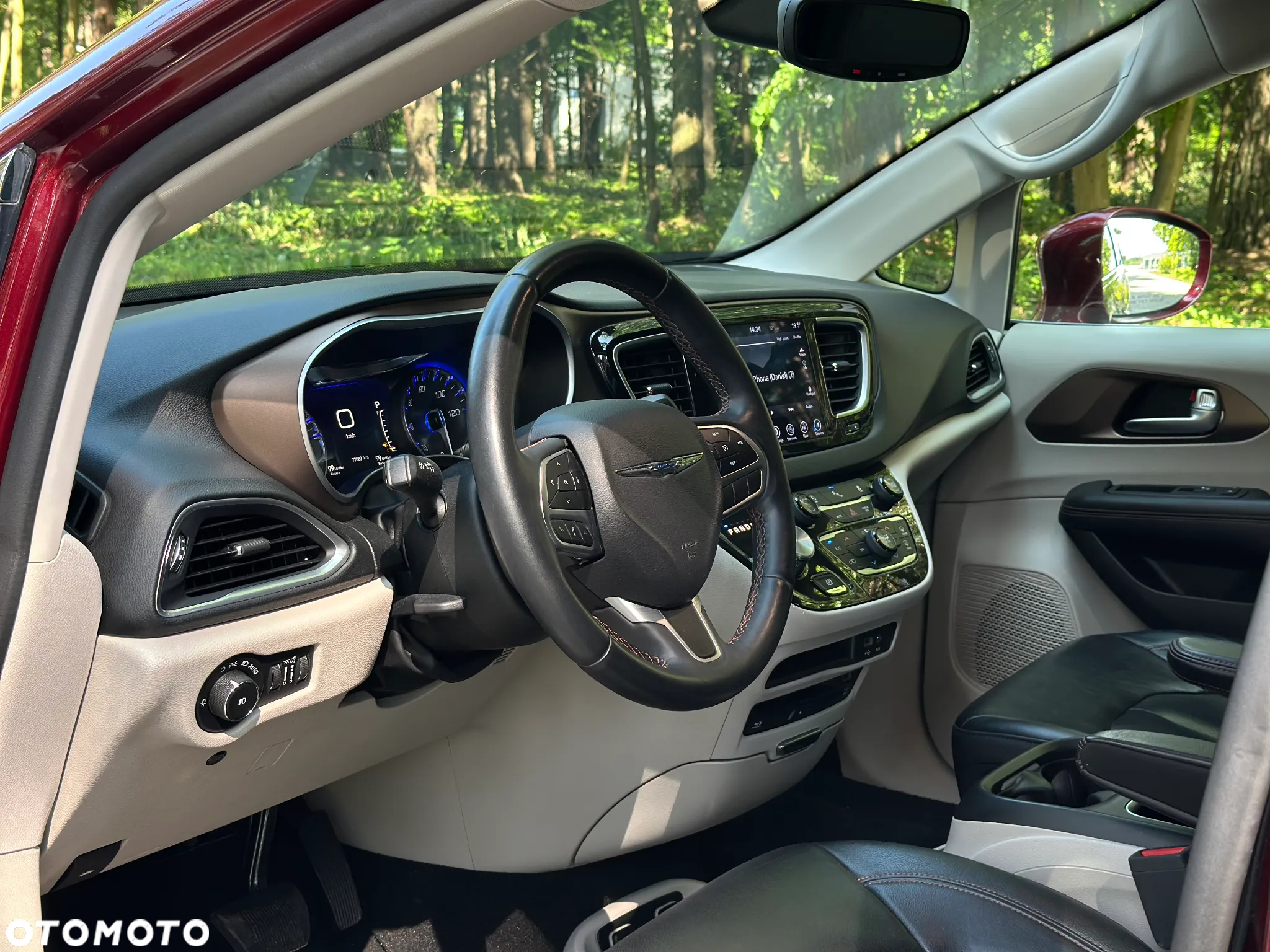 Chrysler Pacifica - 8