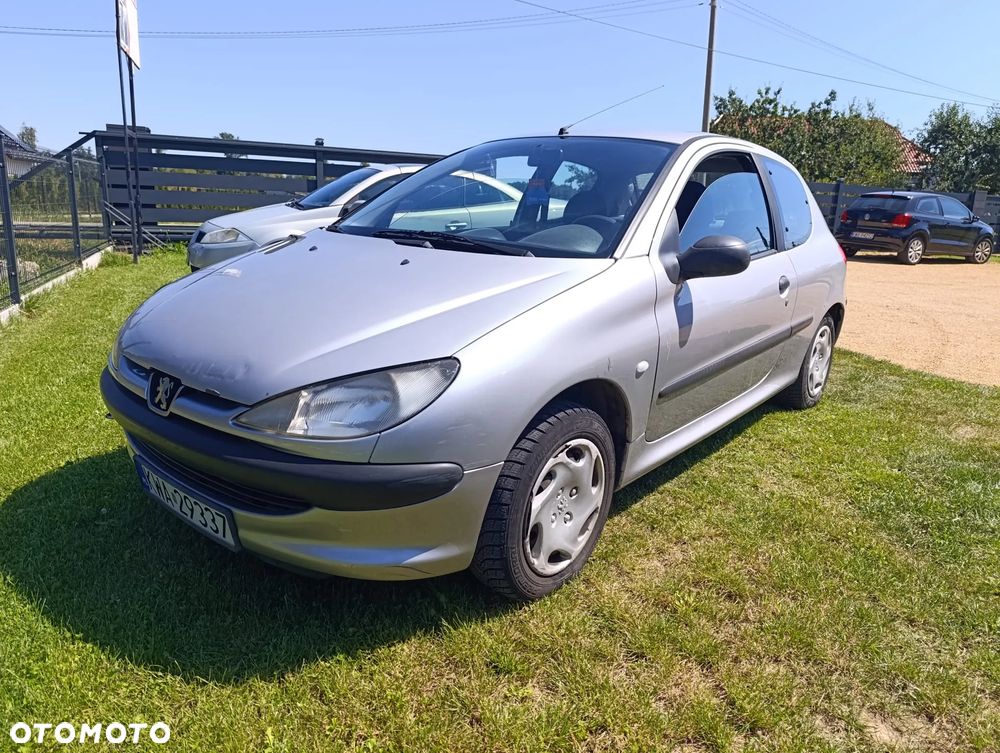 Peugeot 206 - 1
