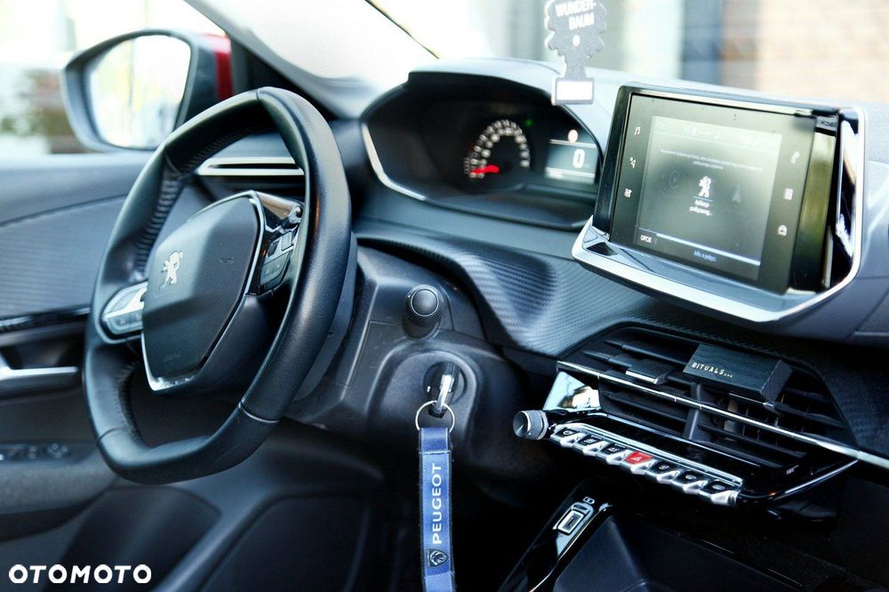 Peugeot 208 PureTech 100 Style - 12