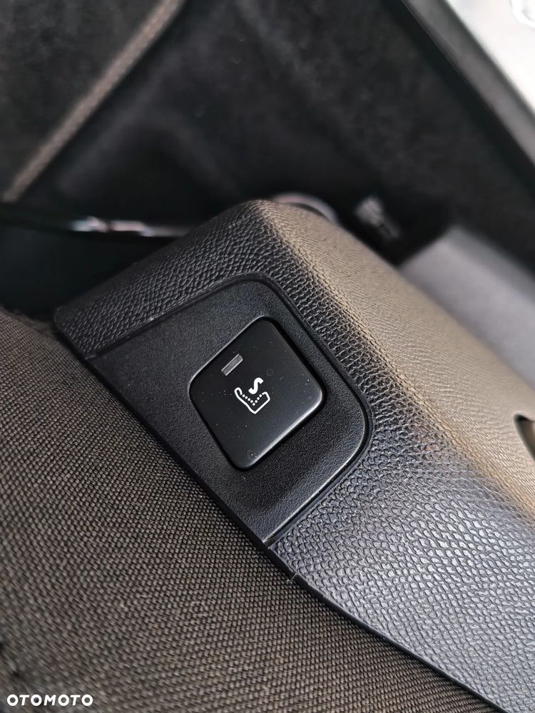 Peugeot 5008 1.2 PureTech Access - 21