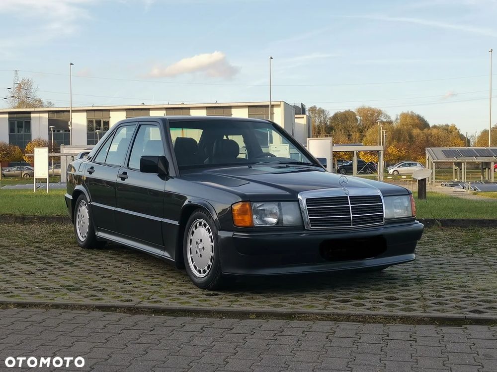 Mercedes-Benz W201 (190) - 3