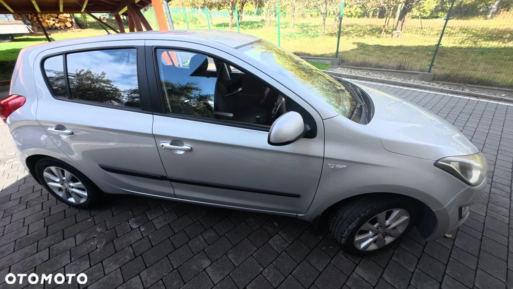 Hyundai i20 1.25 Wersja Jubileuszowa - 5