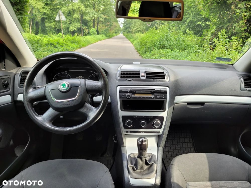 Skoda Octavia 1.8 TSI Ambiente - 7