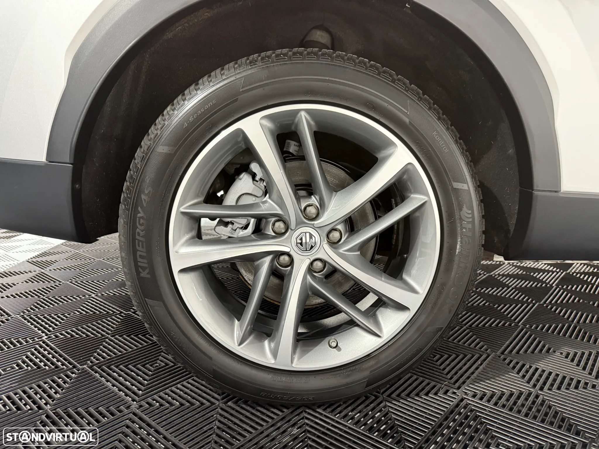 MG EHS 1.5 T-GDI Plug-in Hybrid Luxury - 6