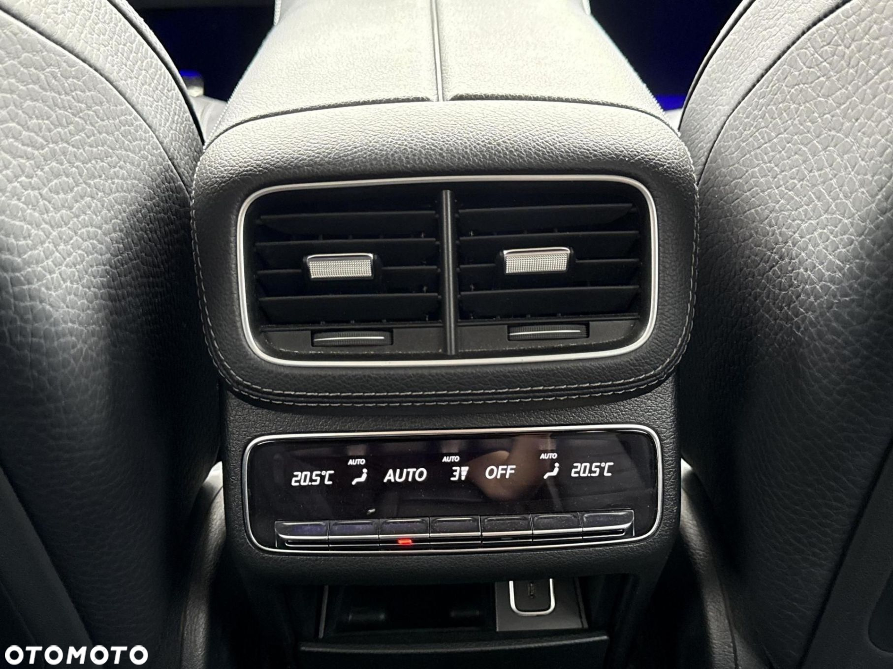 Mercedes-Benz GLS - 19