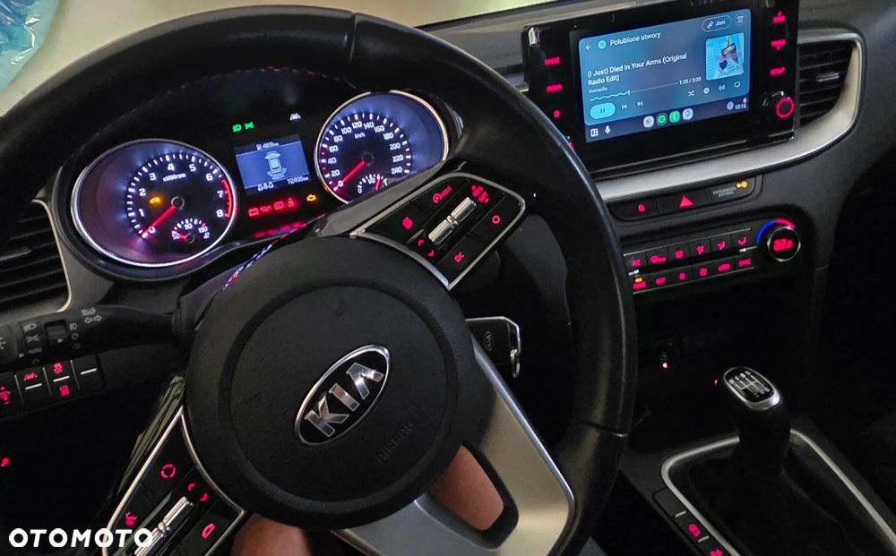 Kia XCeed - 14
