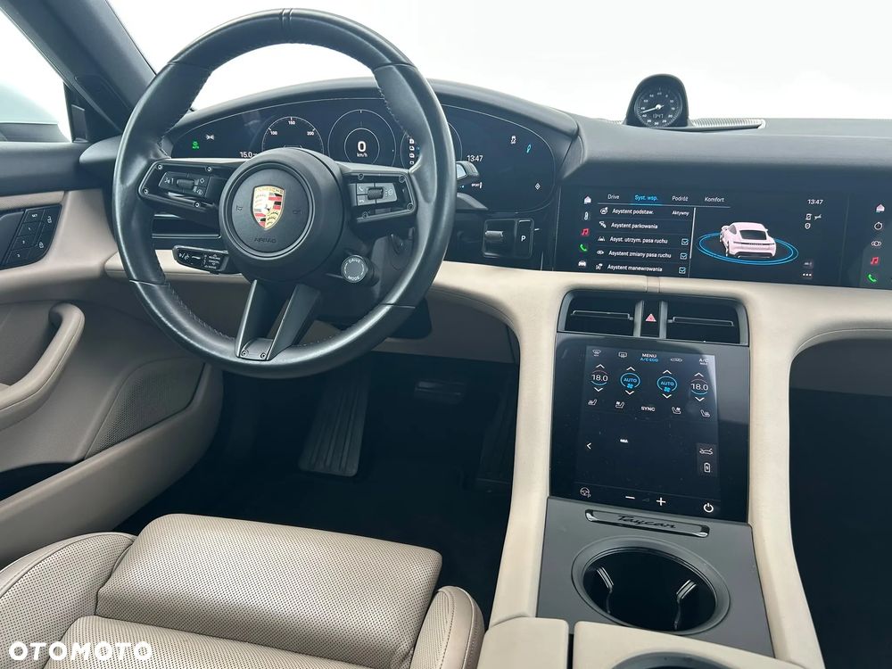 Porsche Taycan Standard - 15