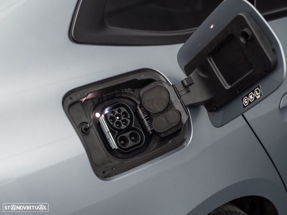 BMW i4 eDrive40 - 13