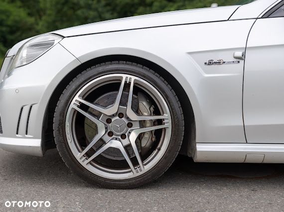 Mercedes-Benz Klasa E 63 AMG AMG Speedshift 7G-MCT - 12