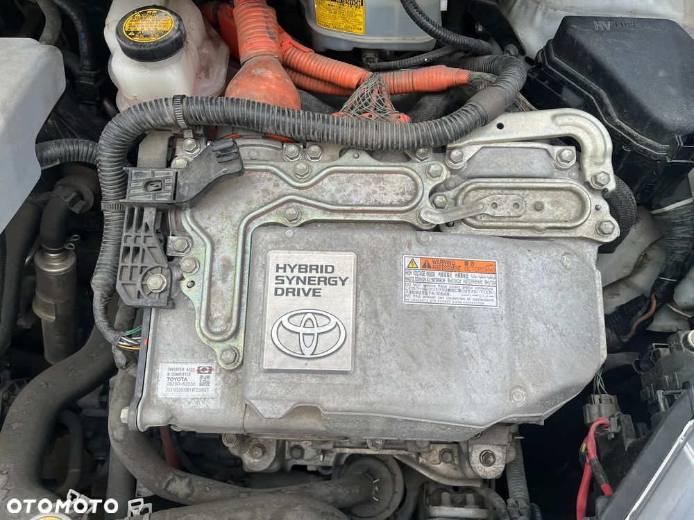 Toyota Yaris Hybrid 100 Premium - 13