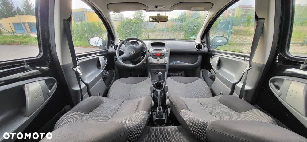 Toyota Aygo City - 18