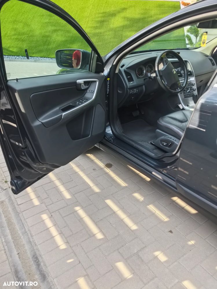Volvo XC 60 D5 AWD Summum - 6