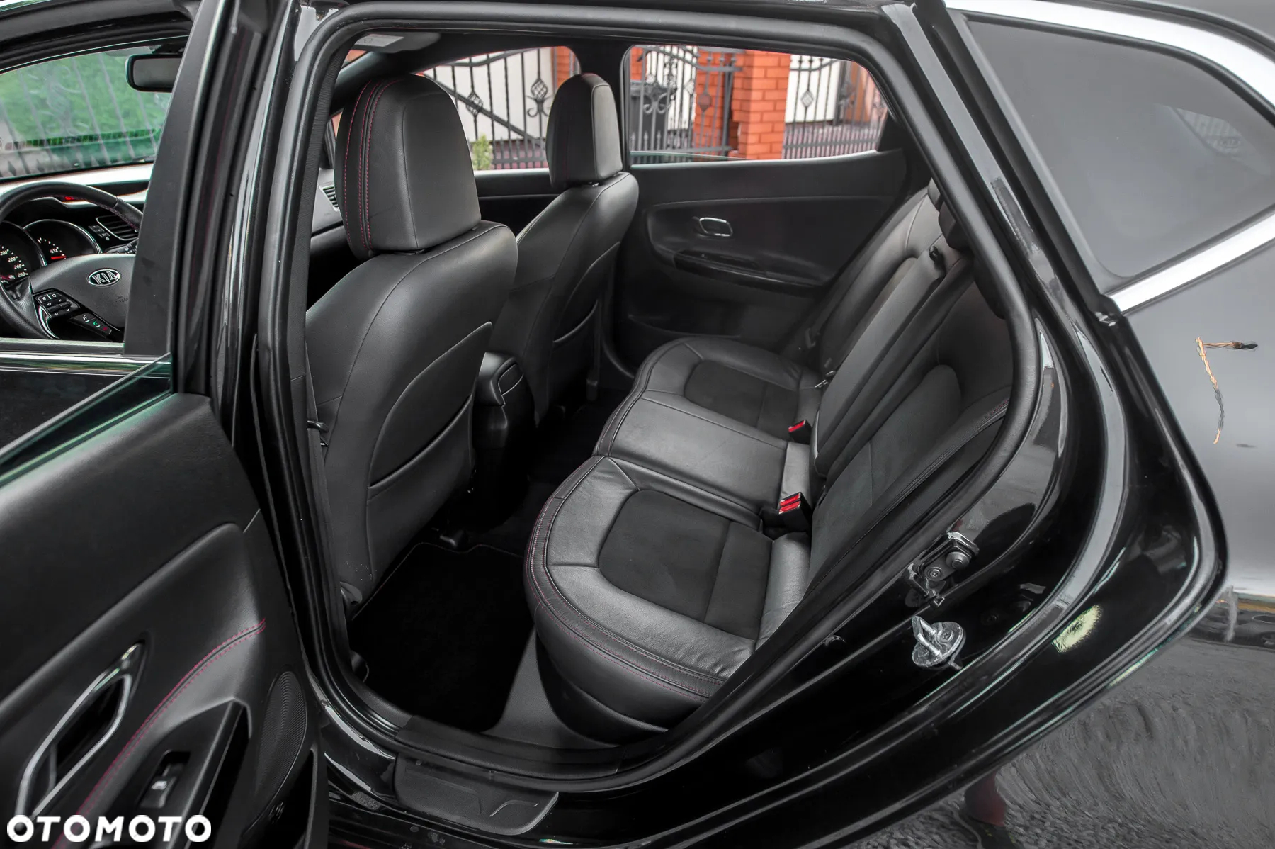 Kia Ceed 1.6 T-GDI GT - 19