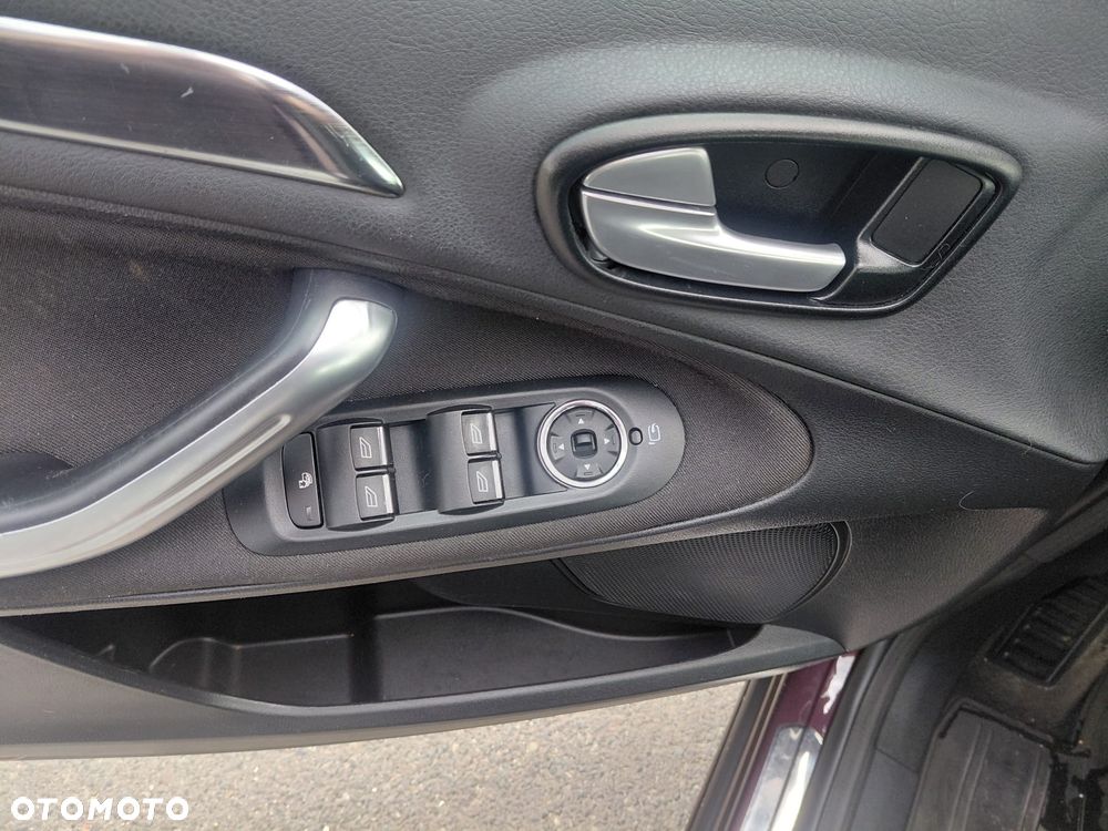 Ford S-Max - 9