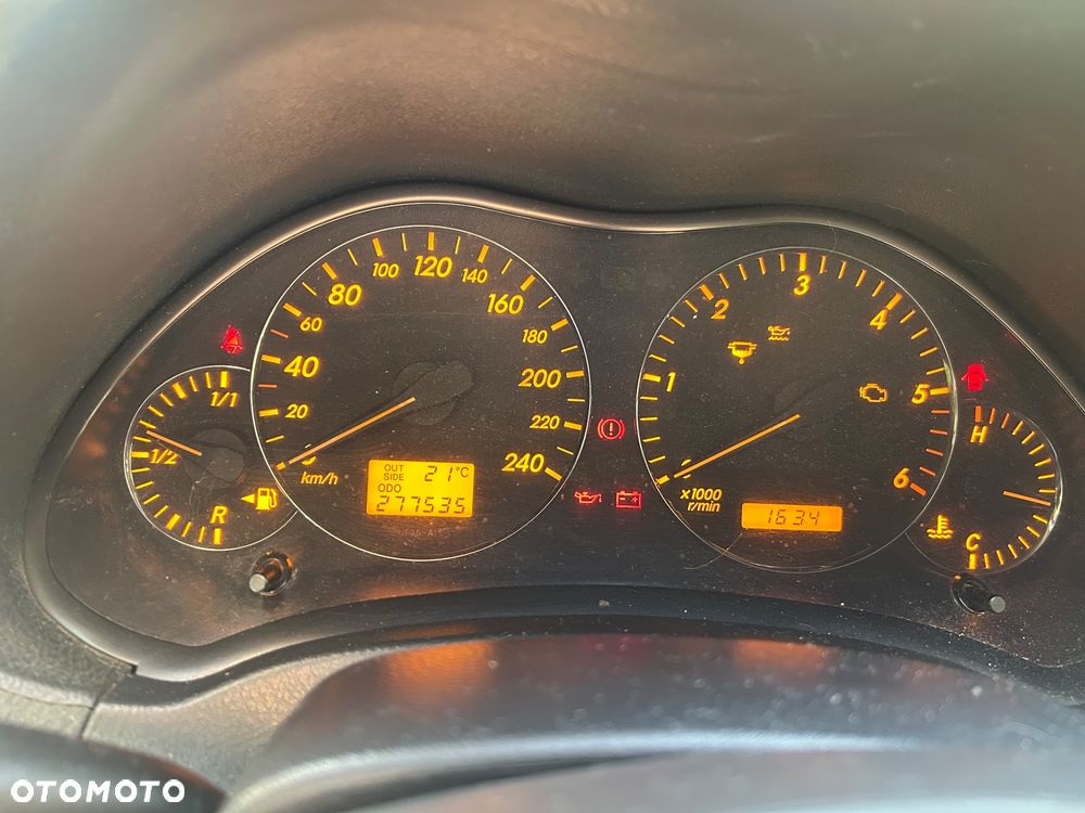Toyota Avensis 2.0 D-4D Sol - 8