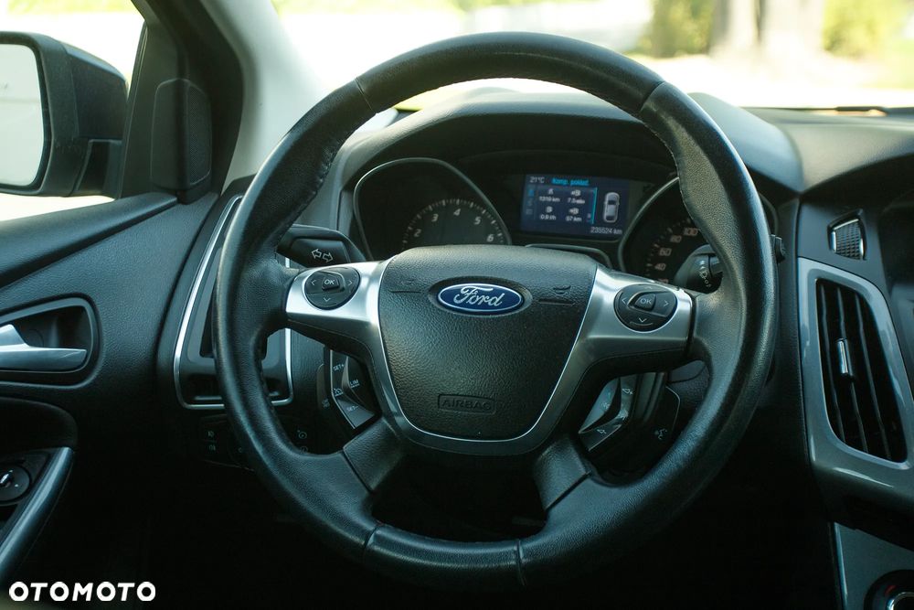 Ford Focus 1.6 Titanium - 21