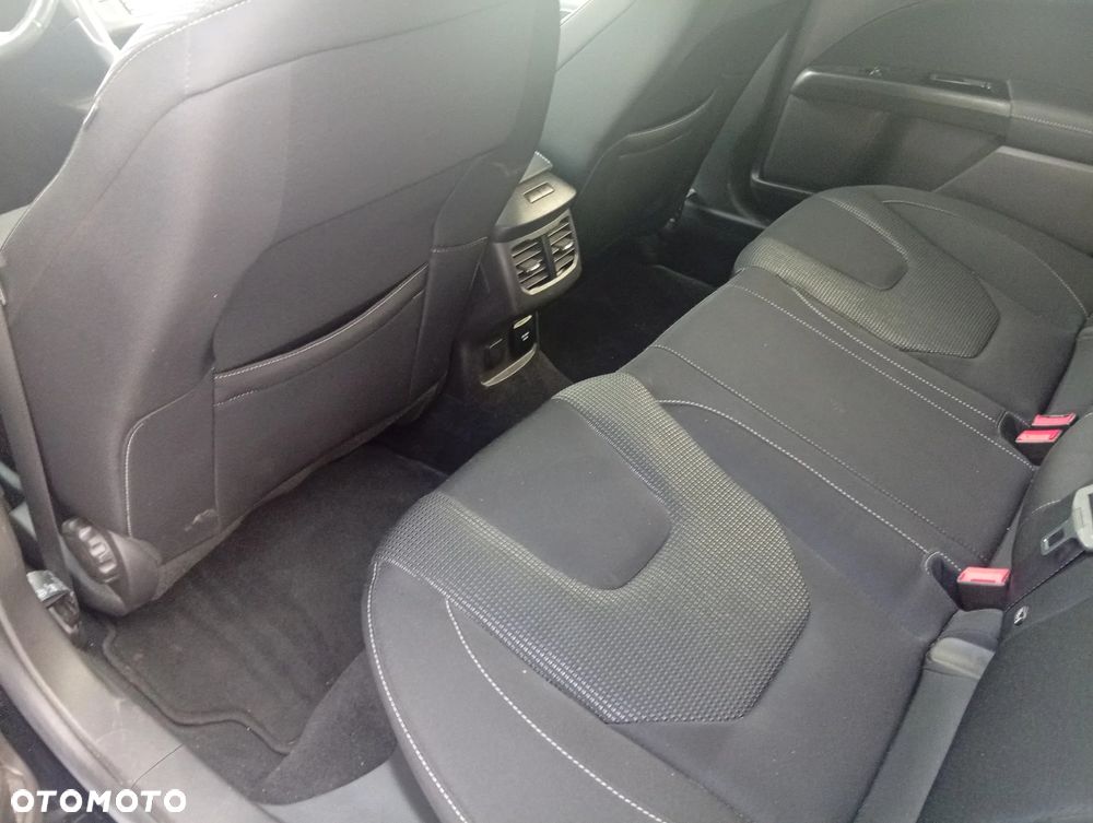 Ford Mondeo 2.0 EcoBlue Titanium - 11