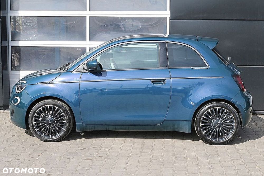 Fiat 500e - 12