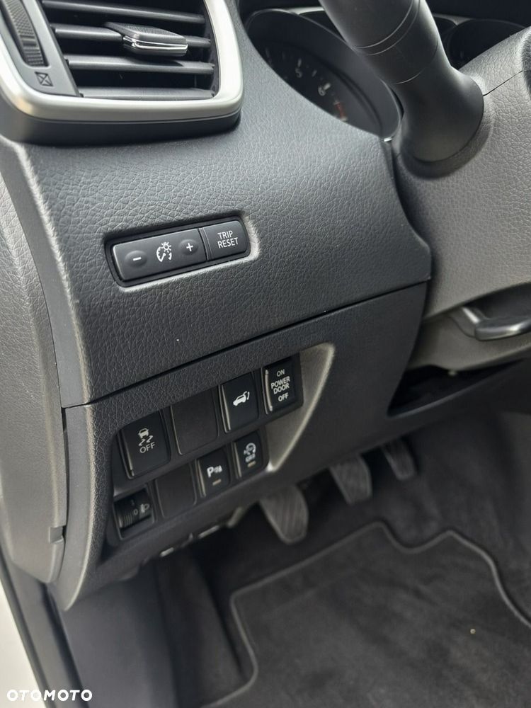 Nissan X-Trail 1.6 DIG-T Tekna 2WD 7os - 20