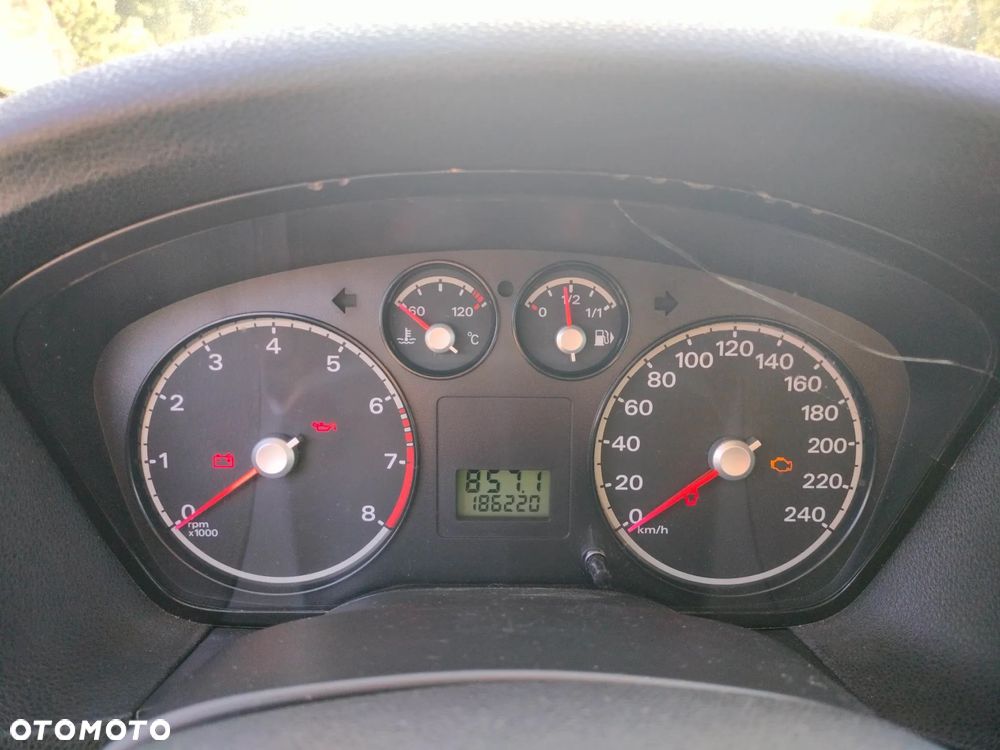 Ford Focus - 12