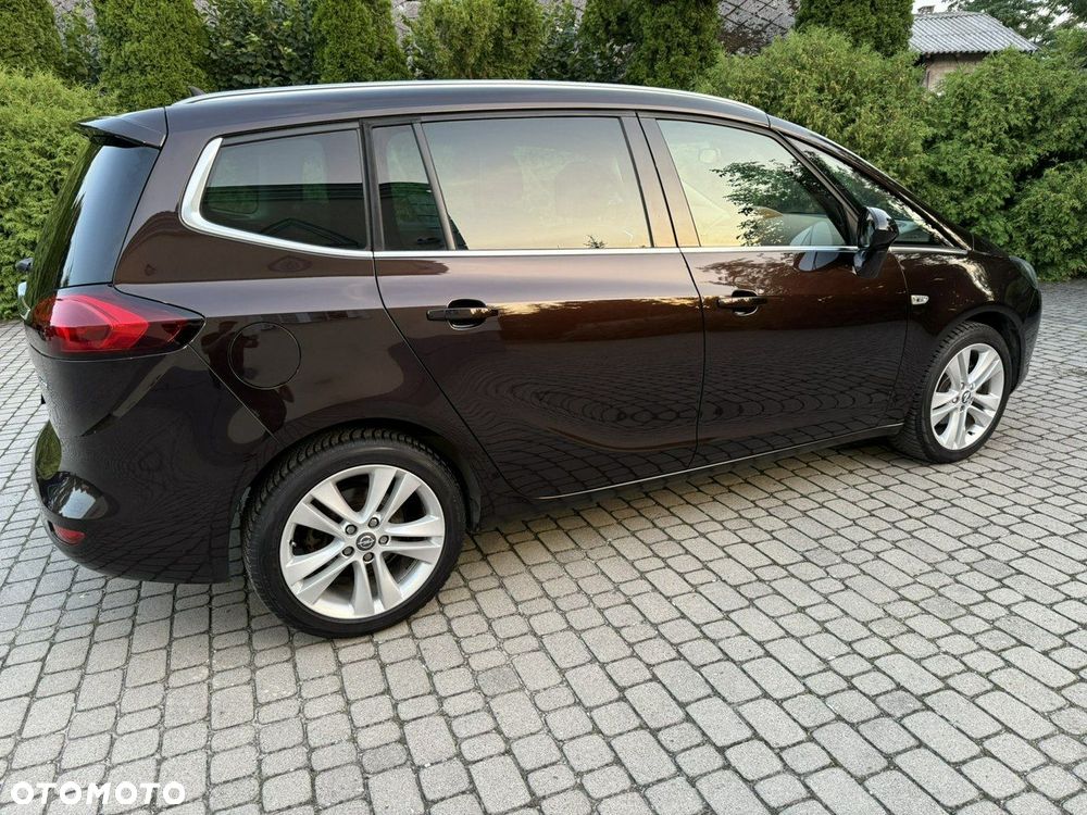 Opel Zafira - 24