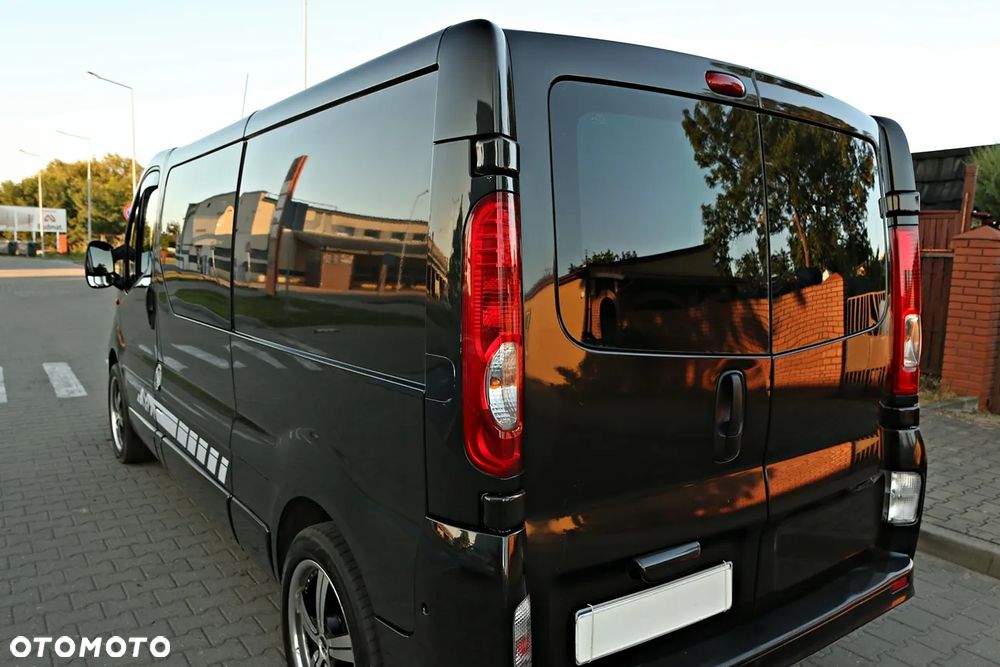 Opel Vivaro - 24