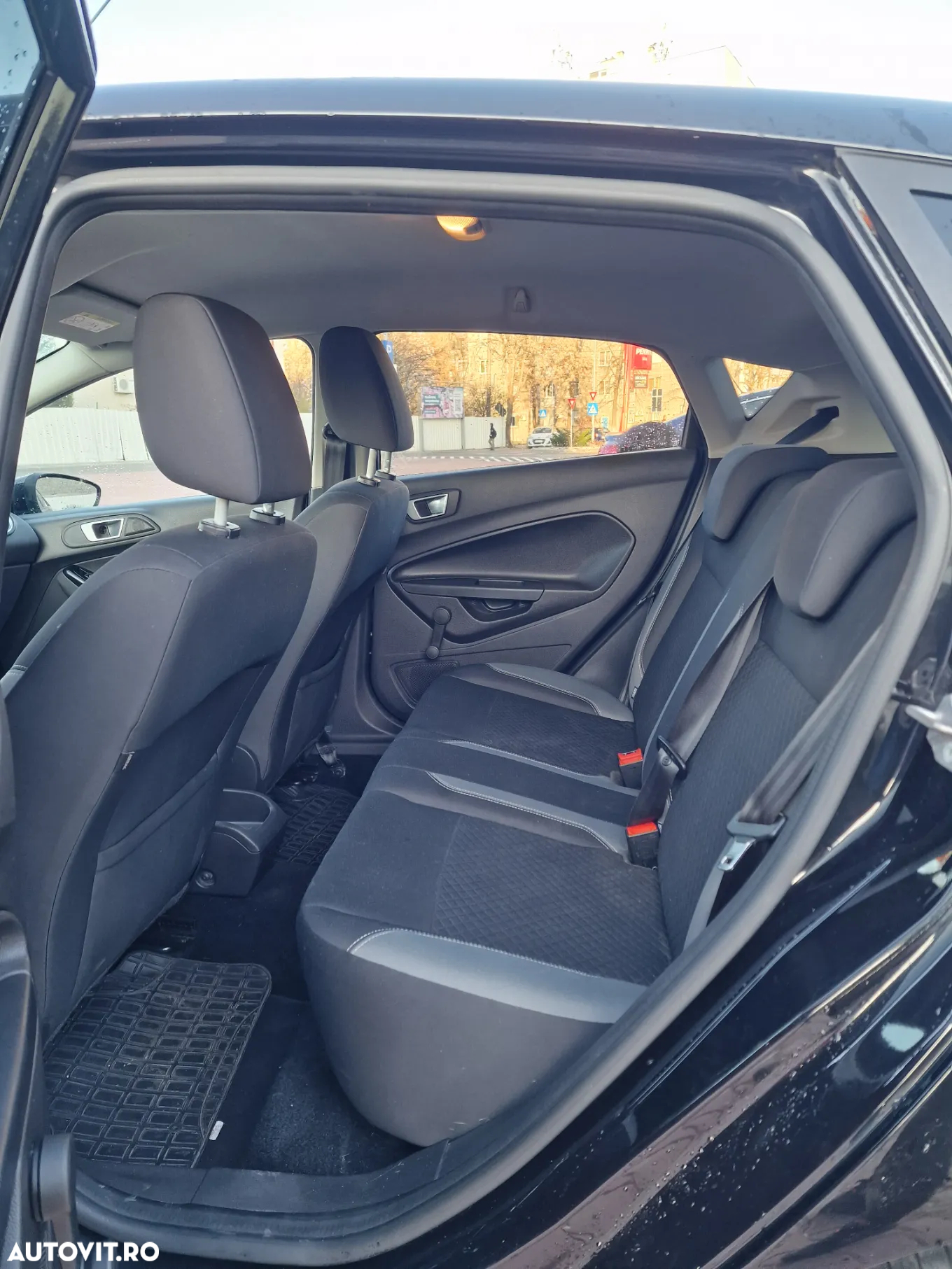 Ford Fiesta 1.0 EcoBoost S&S TITANIUM VIGNALE - 6