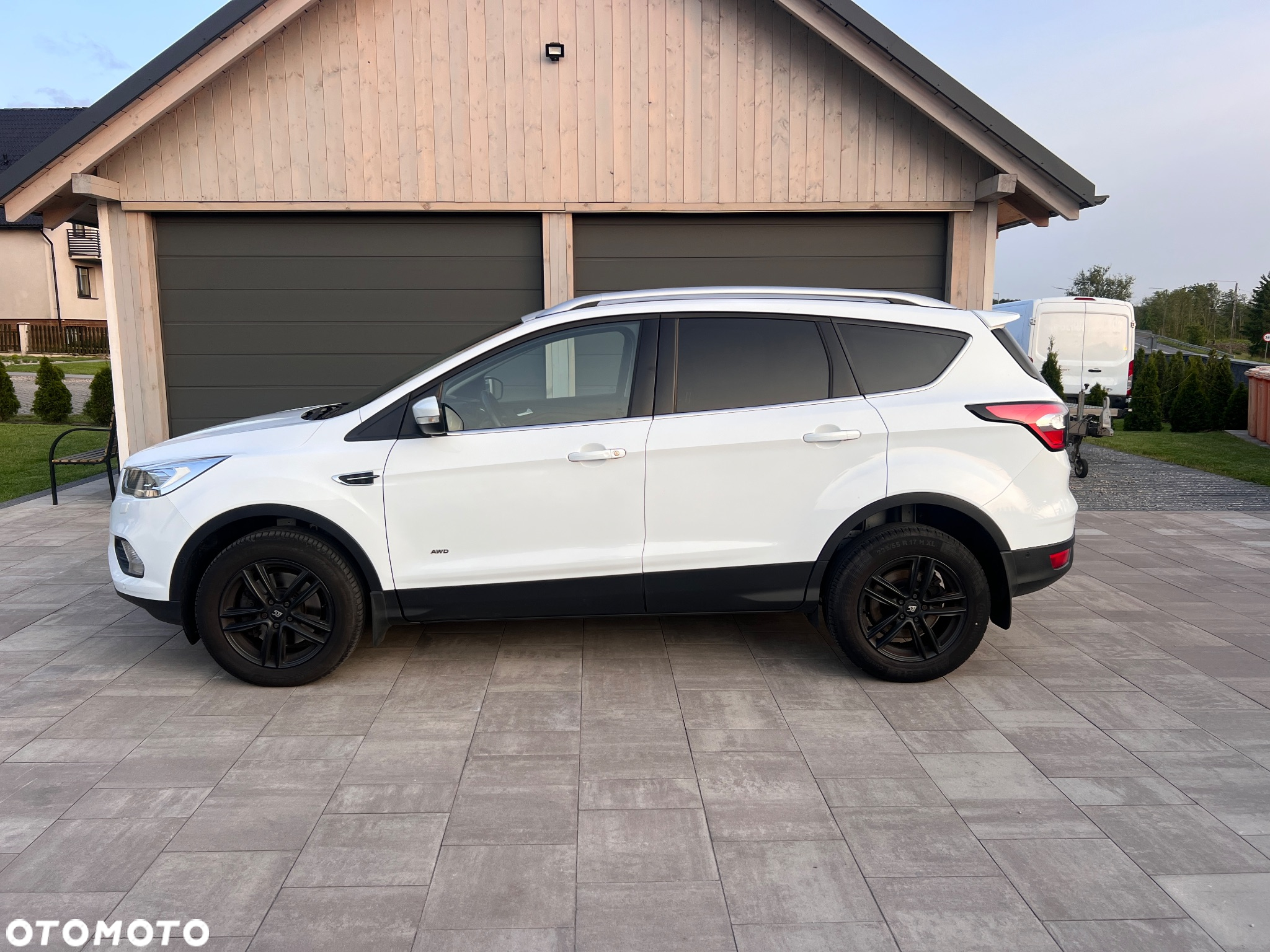 Ford Kuga 2.0 TDCi 4x4 Cool & Connect - 2