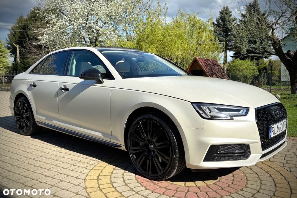 Audi A4 Limousine - 1