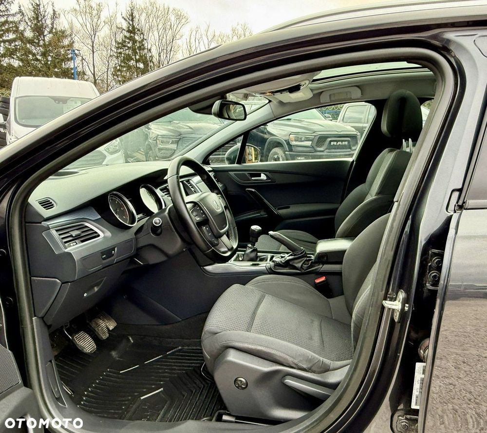 Peugeot 508 - 8