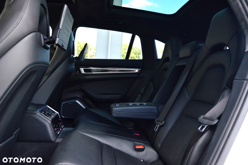 Porsche Panamera Turbo - 18