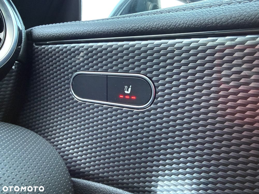 Mercedes-Benz CLA 180 7G-DCT Edition 2022 - 29