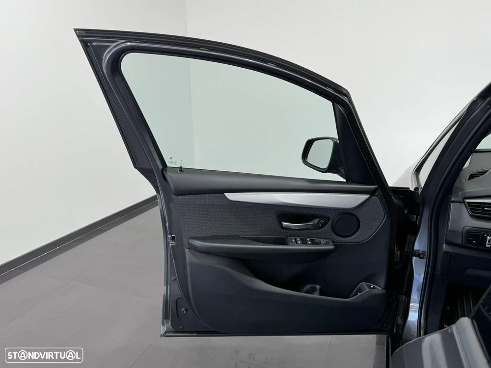 BMW 225xe Active Tourer Advantage - 17