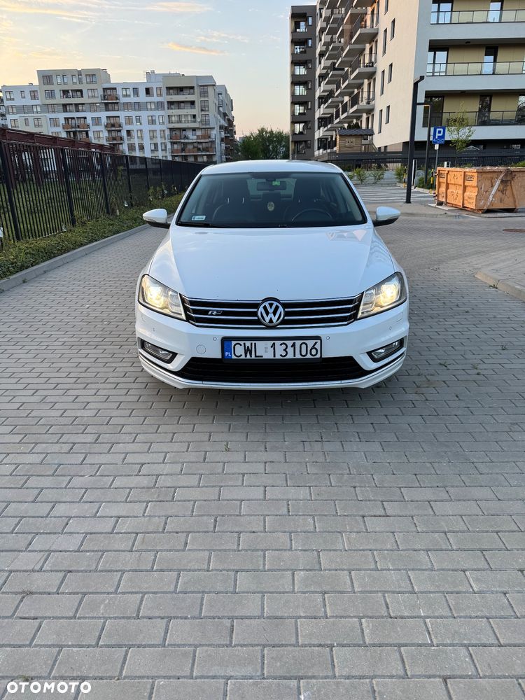 Volkswagen Passat 2.0 TDI Highline R-Style - 2
