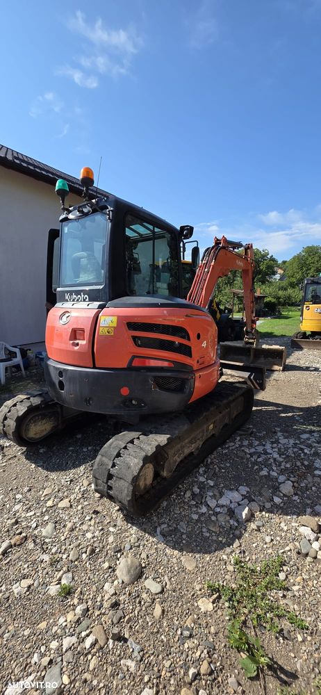 Kubota U48 - 12