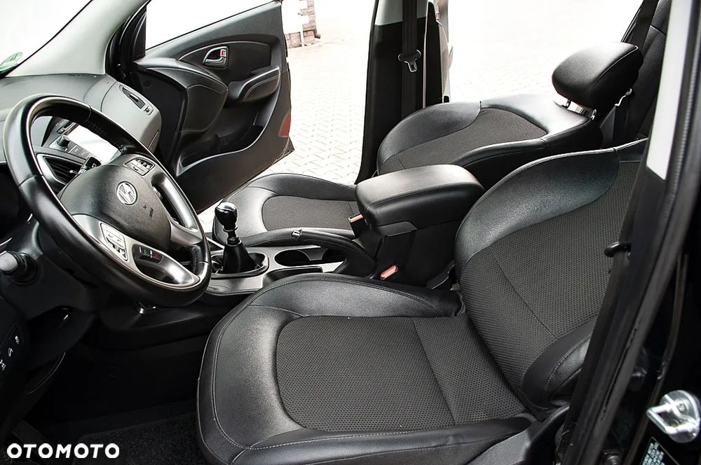 Hyundai ix35 2.0 CRDi 4WD Premium - 37
