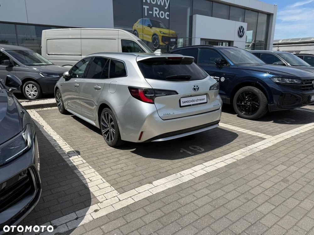 Toyota Corolla - 4
