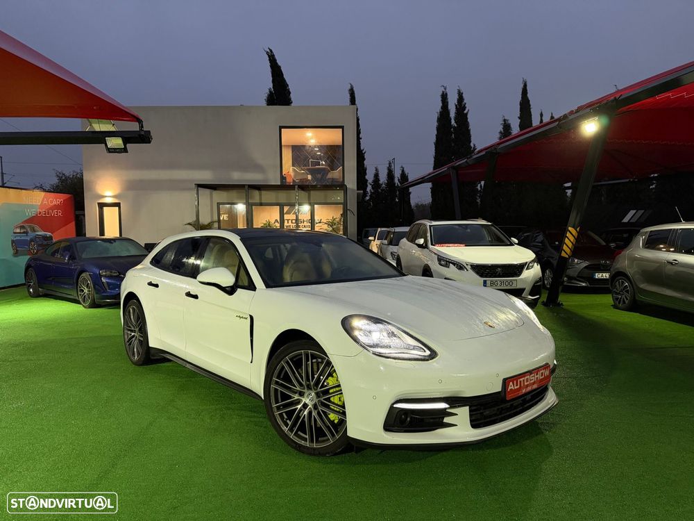 Porsche Panamera Sport Turismo 4 E-Hybrid Platinum Edition - 1