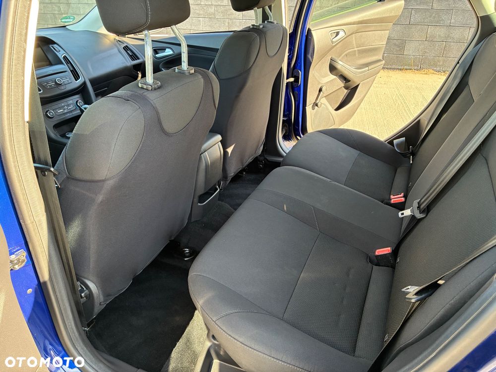 Ford Focus - 11